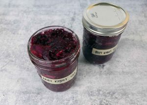 Canned beet sauerkraut